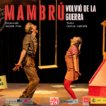 Escena de Mambrú volvió de la guerra con dos actores en un espacio escénico infantil, destacando elementos de juego y memoria